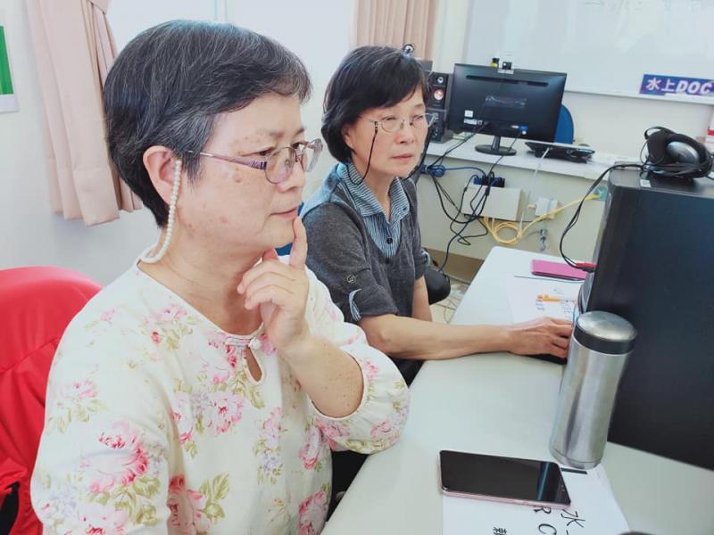 學員自行練習操作