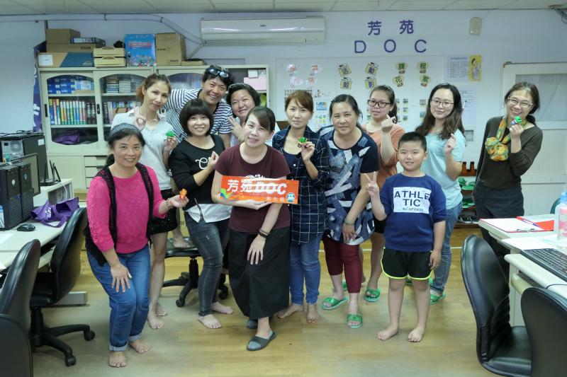 完成學習中心的線上註冊及闖關，學員們歡樂大合照