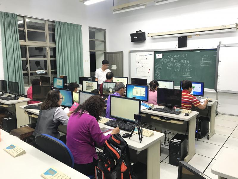 全班一起上課狀況