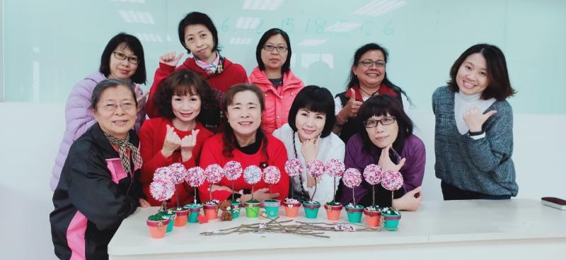 學員與作品合照