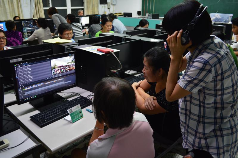 學員互相觀摩學習