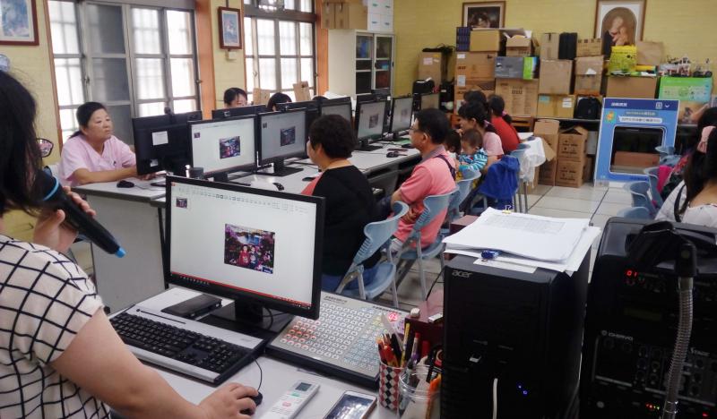 松林馬克杯上課照片