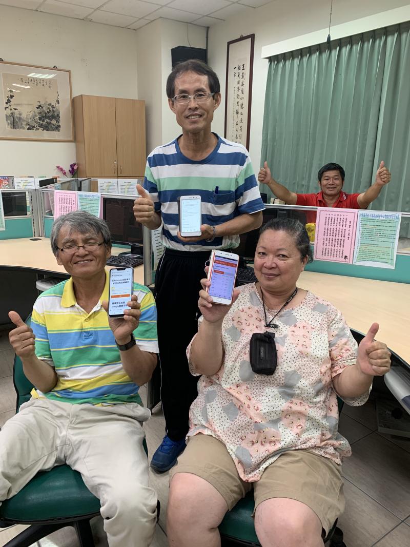 店家文案成功養成班課程，學員們互動良好，快樂學習。