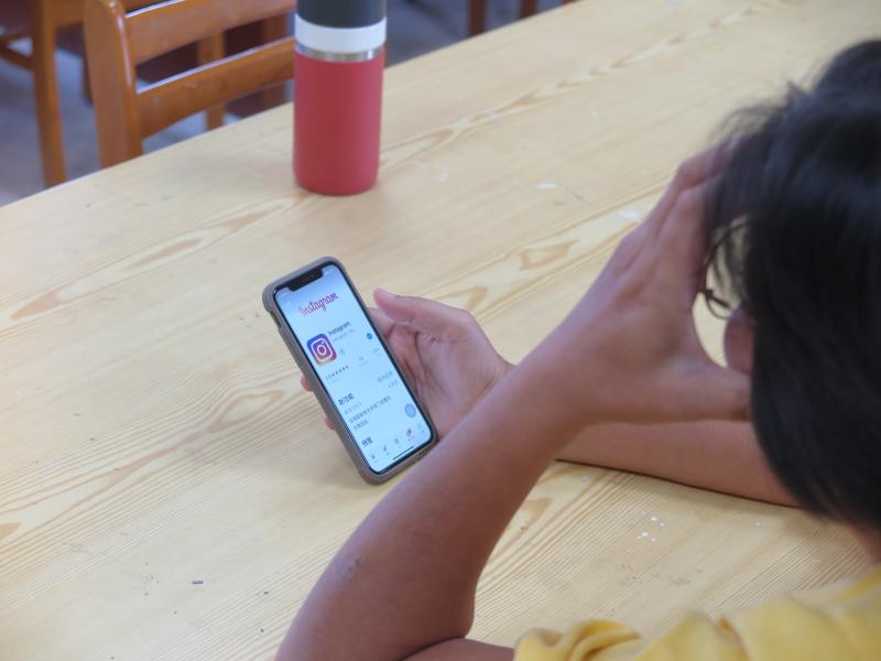 學員下載APP中