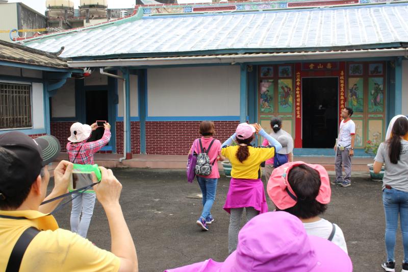 學員參觀壽山堂