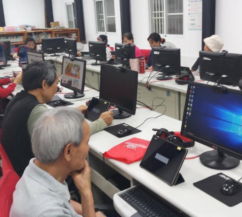 平板電腦遊部落-封面照