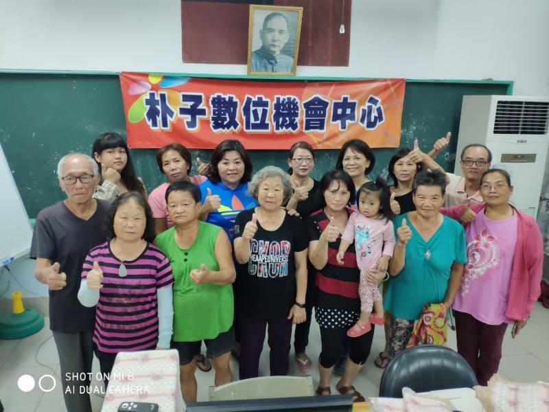 銀髮數位照護-銀髮族體驗-VR任我行-封面照