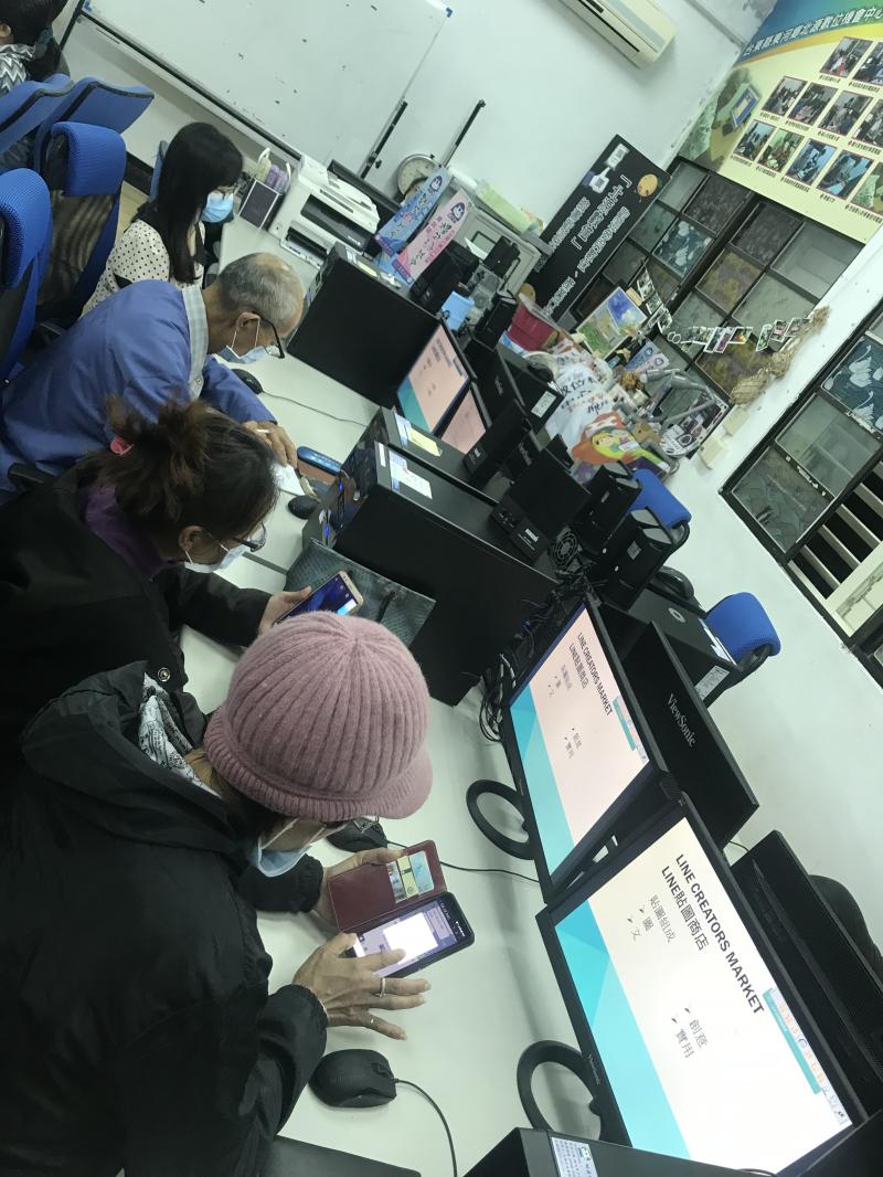 下載LINE拍貼 APP