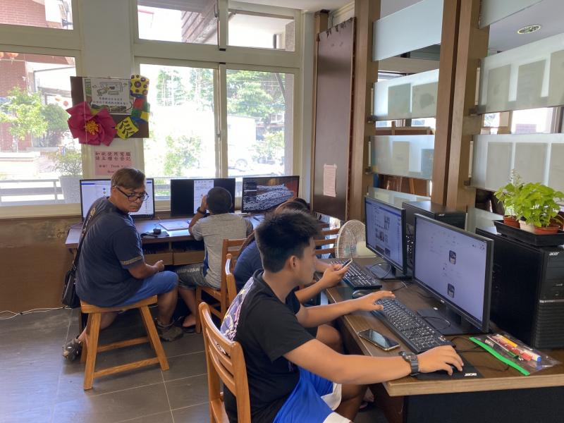 數位資訊好公民-封面照