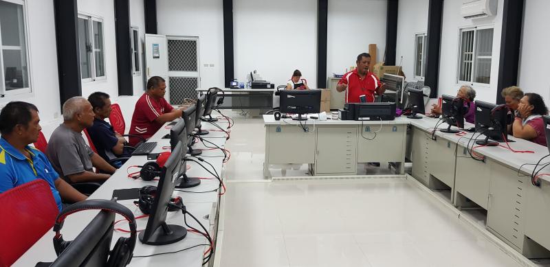 村長再用母語說,比較能深入了解。