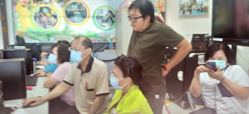 老師查看學員操作情況