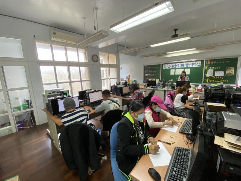 哇!我把手繪圖變吊飾了!-封面照