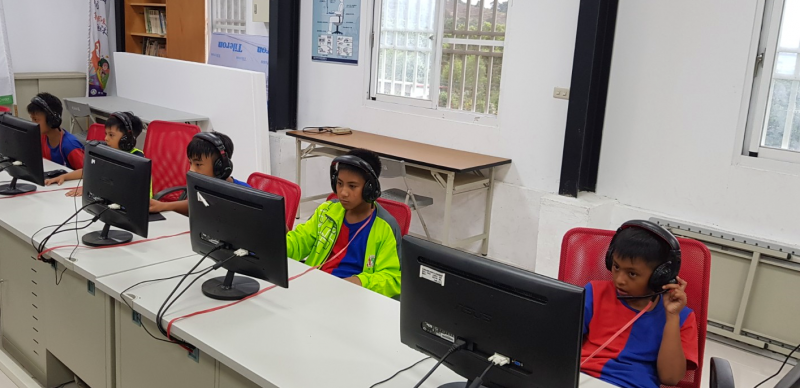 先看一下組裝說明光碟