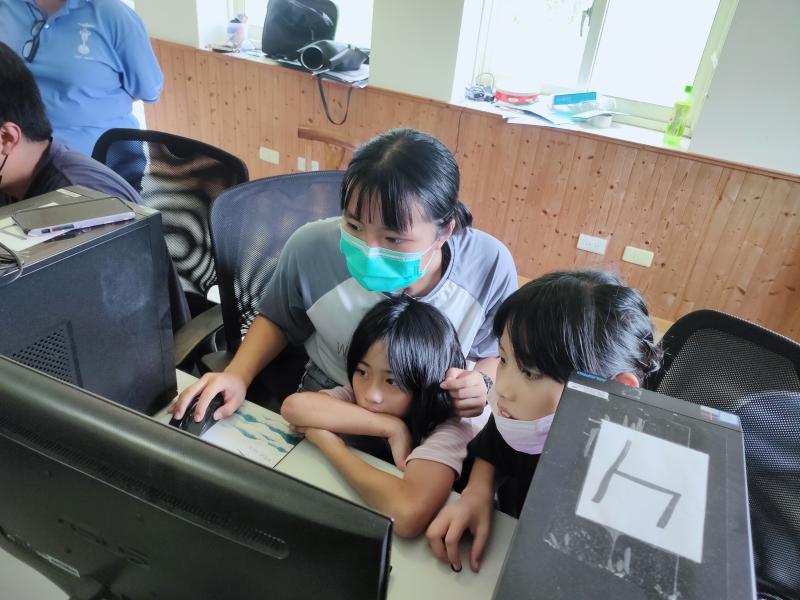 大家一起分配工作事項