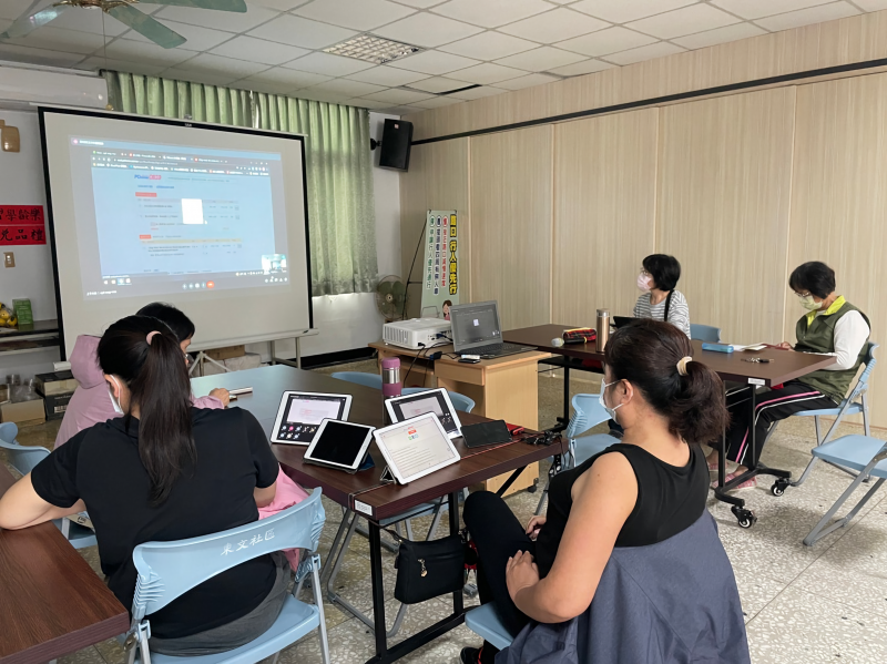 網購輕鬆購-封面照