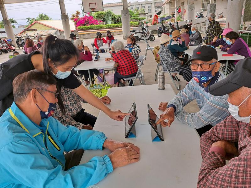 生活平板應 用大揭密 +VR 初體驗-封面照