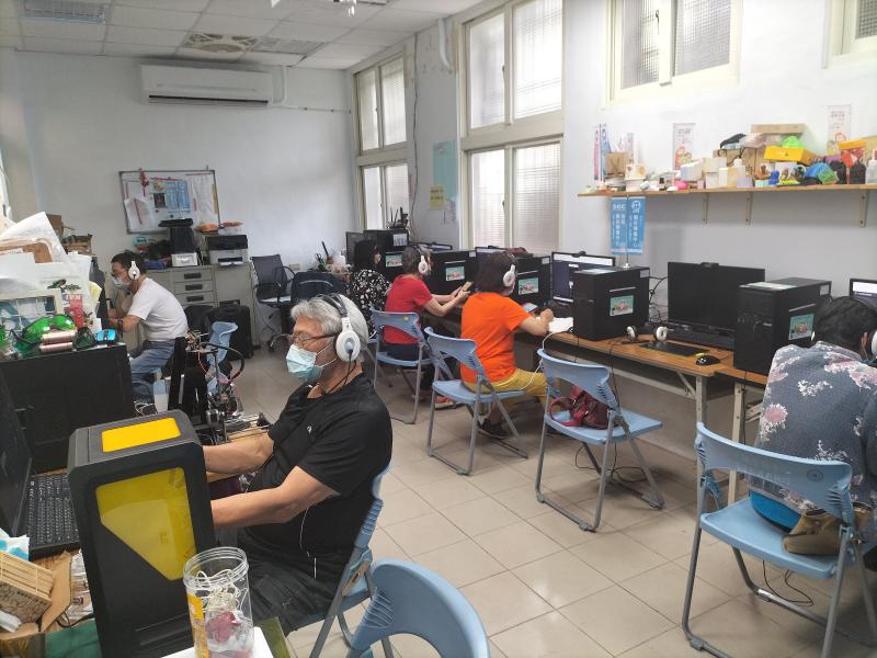 在不同教室分流上課A