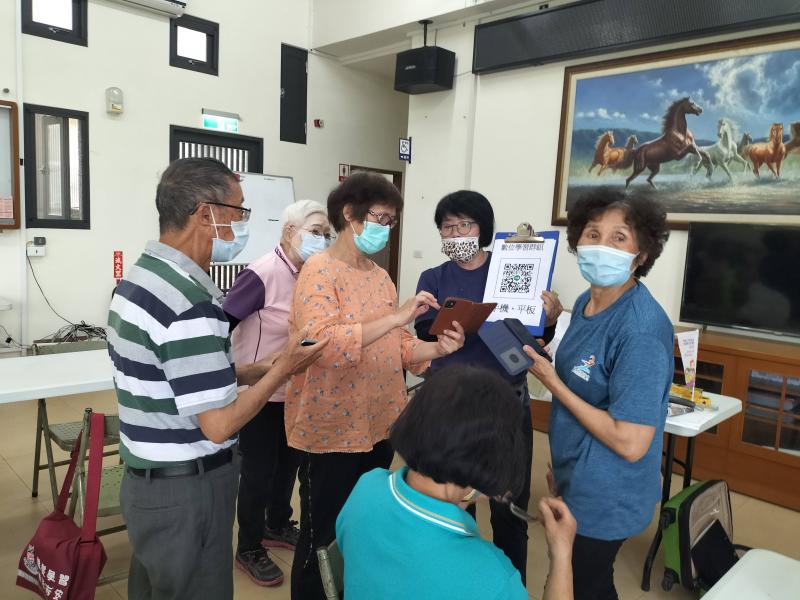 講師回答學員的提問