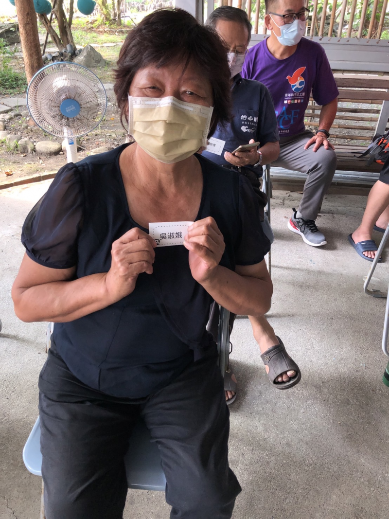 吳淑娥小姐之標籤作品