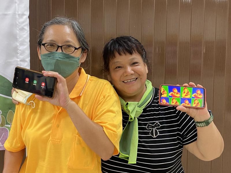 學員們完成手機桌布照