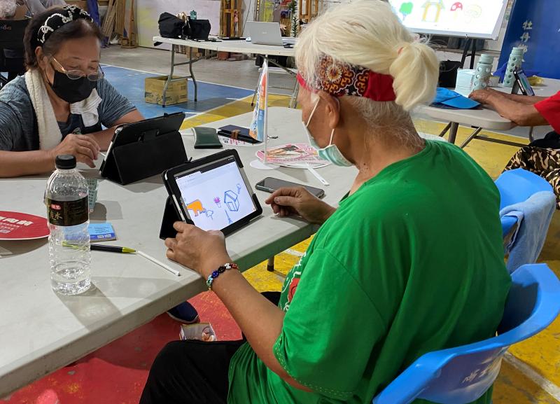 想畫什麼就畫什麼，畫出心中想要的圖像，Auto Draw工具就會自動關聯出相應的圖案，讓您輕鬆完成繪圖。