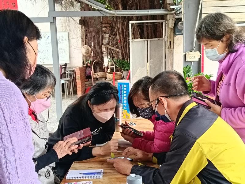 老師學員討論熱烈