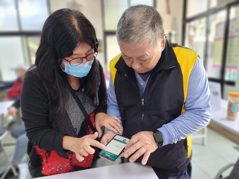 健保快易通集結了很多用藥、看診、醫療檢驗等資訊讓自已更能掌握自己的醫療資訊