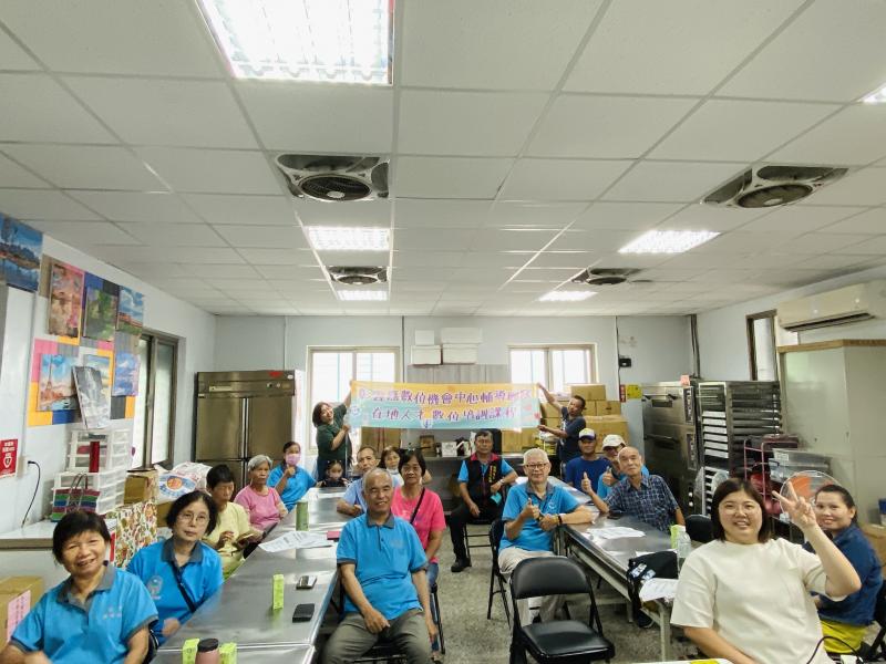 彰雲嘉在地人才數位培訓彰化場- 數位保健： 健保快易通（虛擬健保卡）-封面照