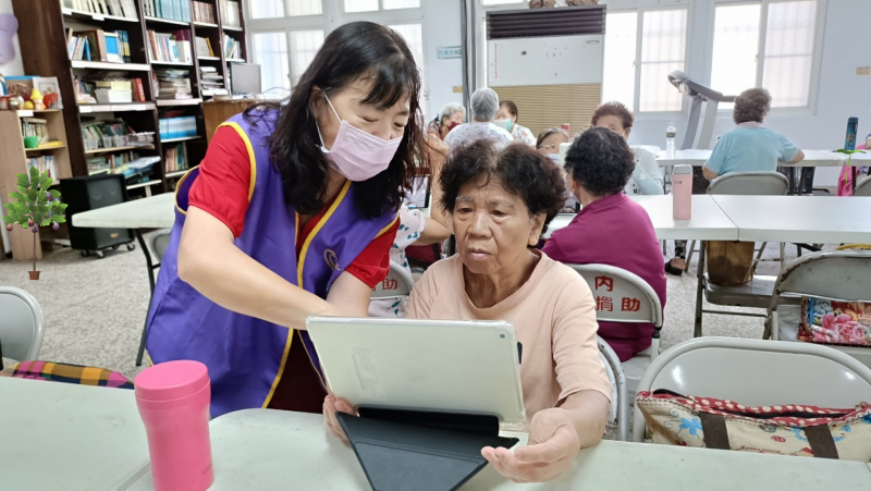 我搭上時髦數位列車─手機平板攝影家-封面照