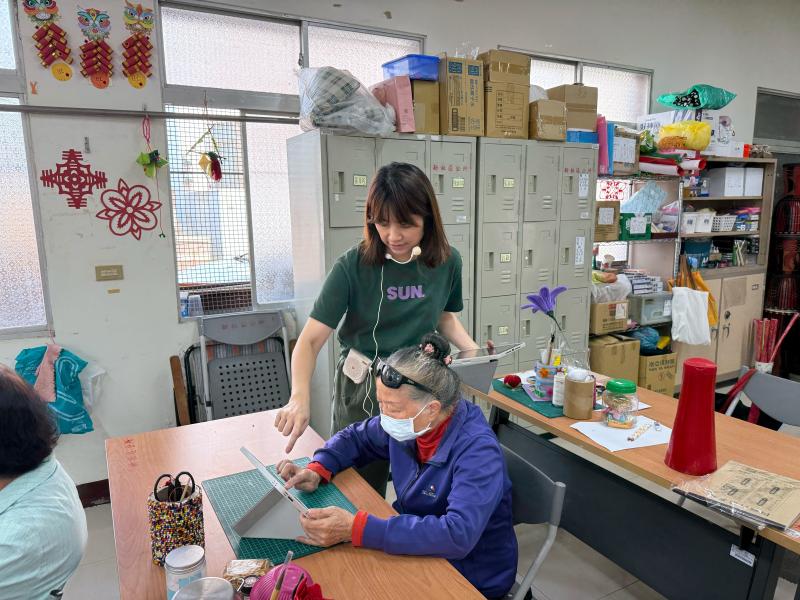 老是解決學員操作時遇到的困難