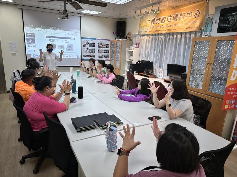 成為社區數位好幫手-封面照