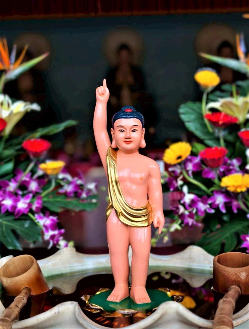 學員小櫻姊作品 高雄市.濟鳳佛寺，佛誕，通常是慶祝佛教創始人釋迦牟尼佛誕生的日子