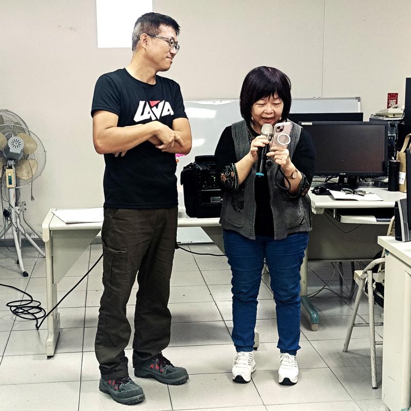 AI智慧聊天魔法-封面照