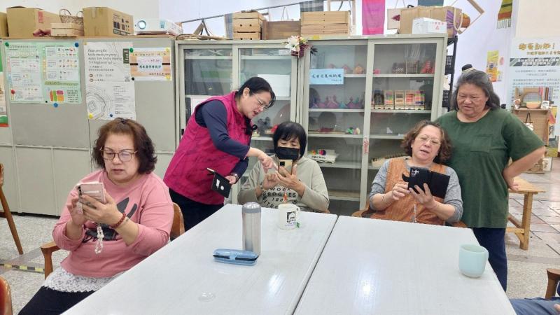 講師協助解決學員問題