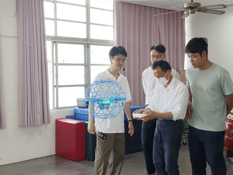 足球無人機飛行體驗