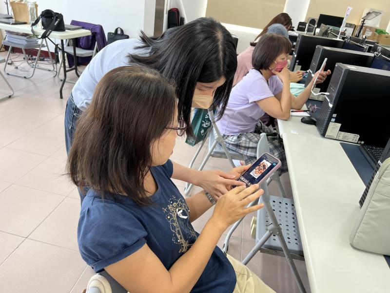 透過AI剪輯整合應用，中高齡學員不僅完成了自己的短影片作品，也對數位剪輯工具有了實用的體驗。