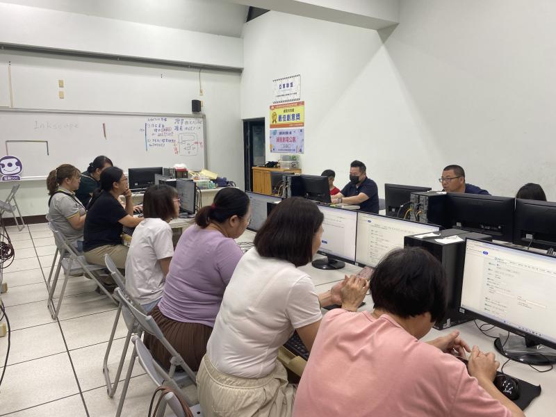 在家自學真輕鬆+創意圖案設計-封面照