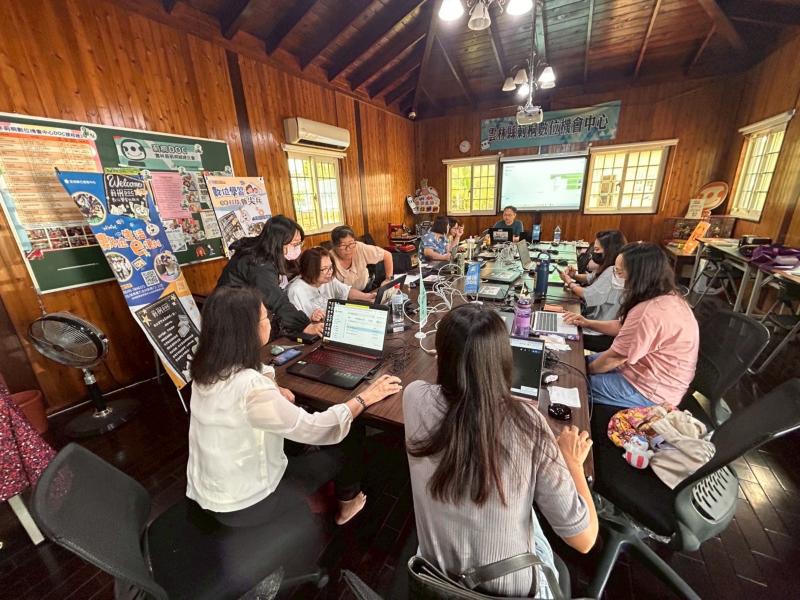 Podcast頻道製作特色班-封面照