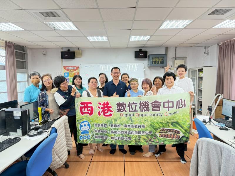 學員們充滿信心地表示，會持續更新頻道