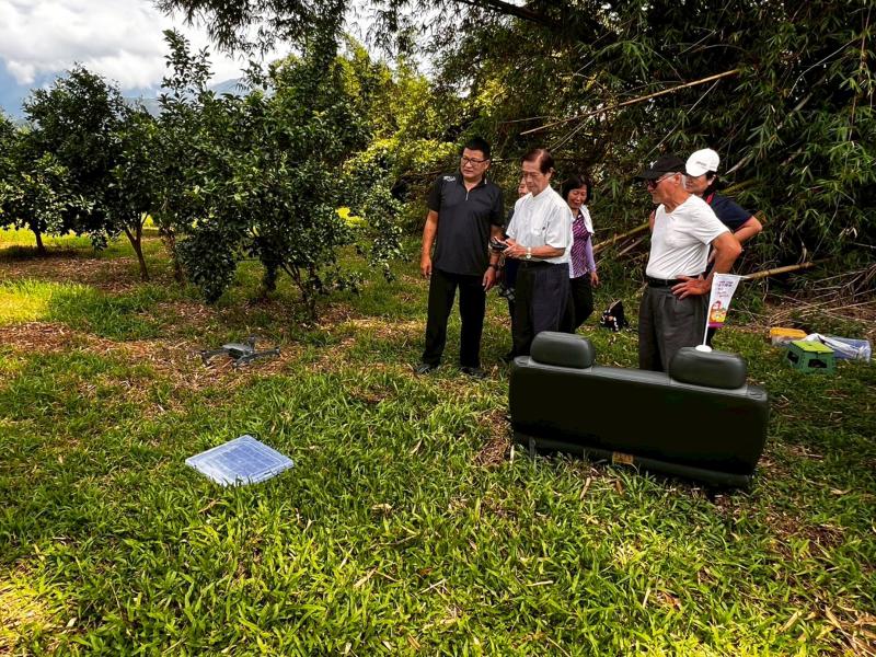 學員實際操作空拍機體驗