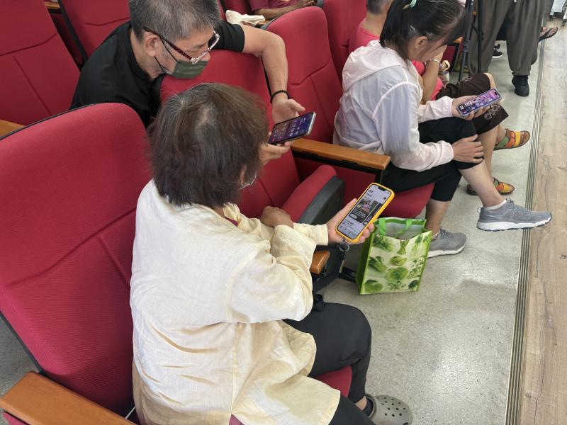 六腳甜蔗講 Podcast -腳本-封面照