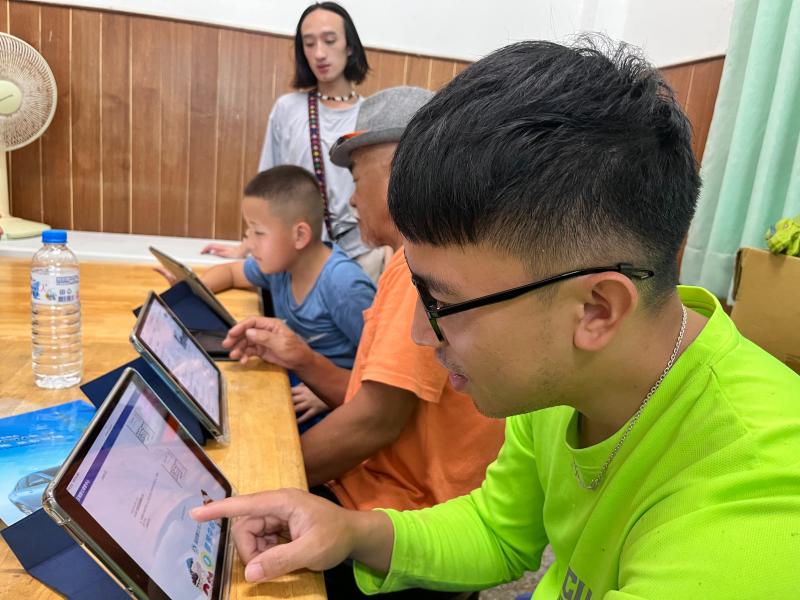 透過五峰DOC官網登入學員中心,開啟學習一把罩的闖關模式進行挑戰。