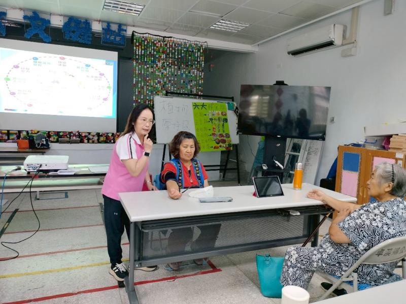 實際測量血壓，並告知正確的測量方法