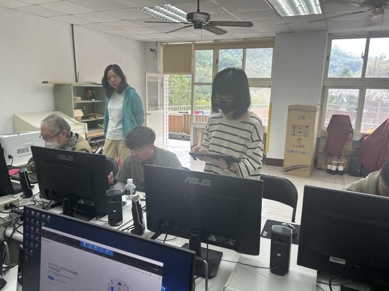 AI 與趣味探險：數位藝術與生活創作-封面照