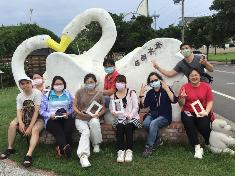 金木園區意象入口-天鵝