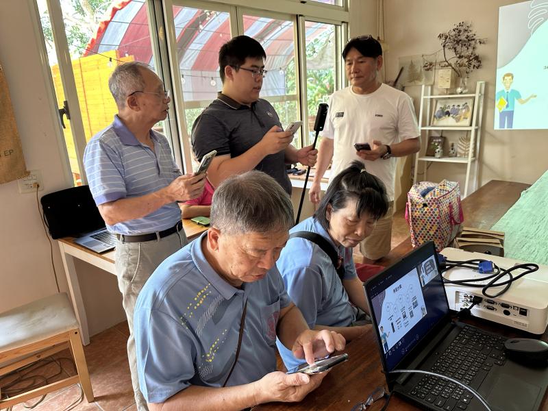 協助學員下載360應用APP-1