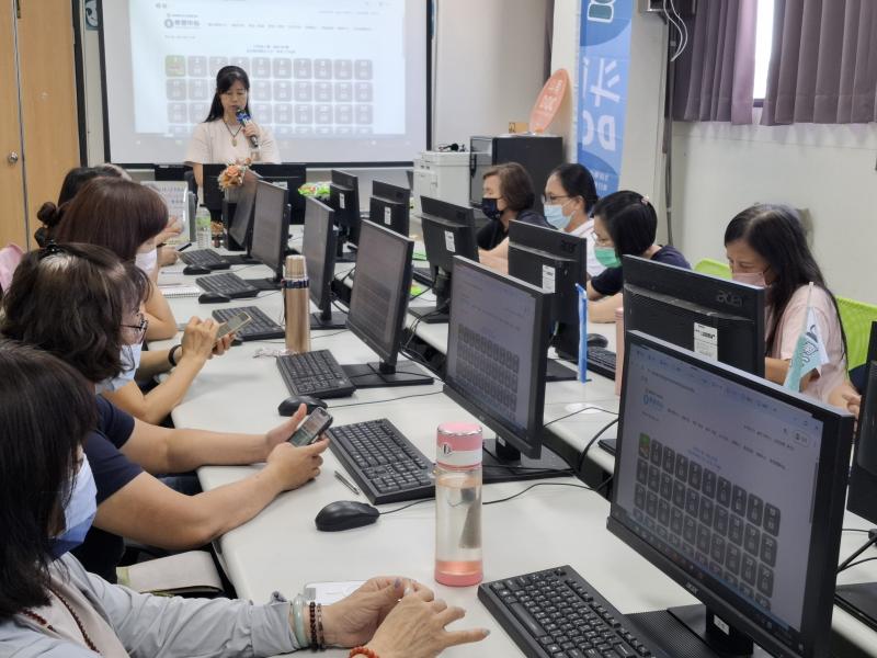 學員認真學習註冊，上課發現原來還有這麼多元的線上學習資源