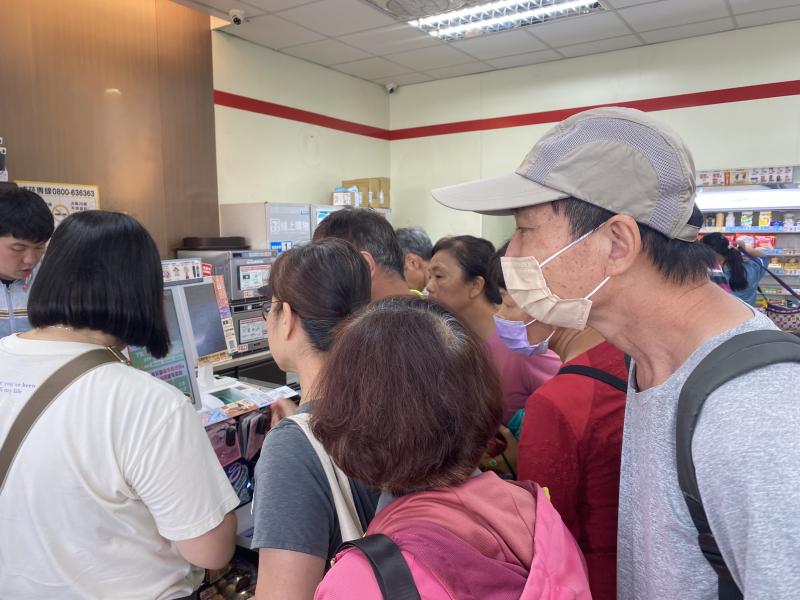 學員應用多種支付結帳