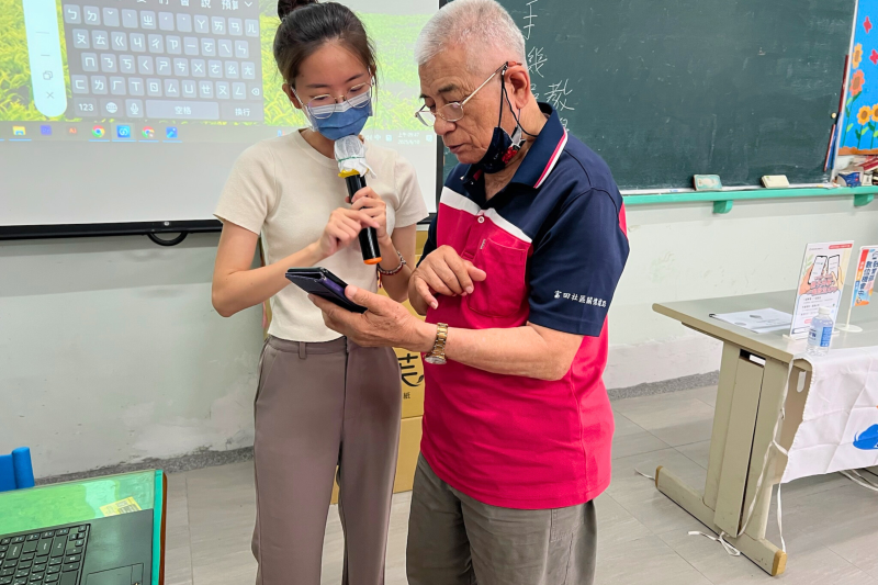 學員互動熱絡，積極參與實作練習。