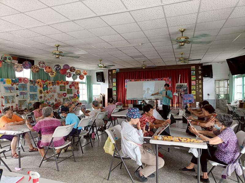 居家動一動-封面照